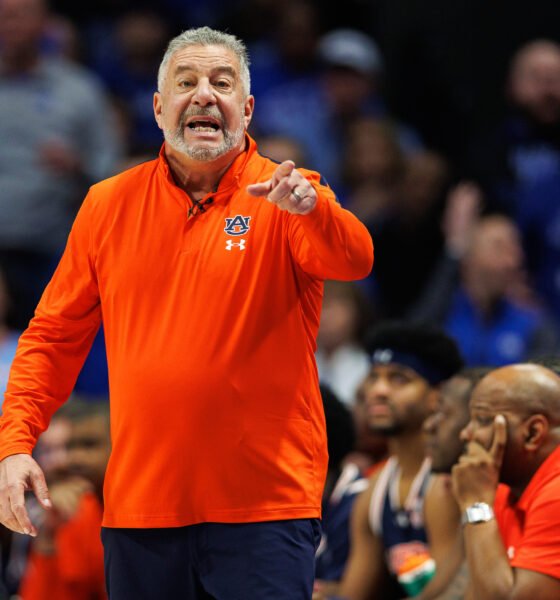 Auburn basketball coach Bruce Pearl