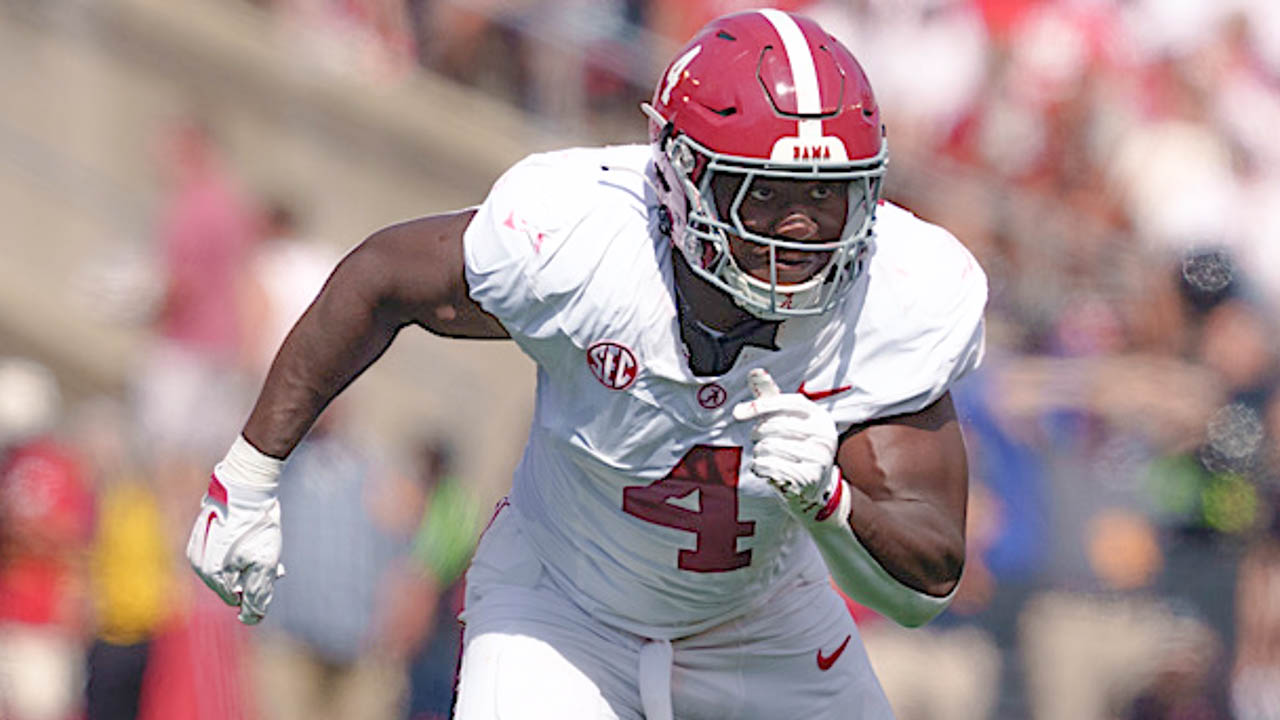 Alabama's James Smith